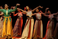 PENGERTIAN TARI KONTEMPORER