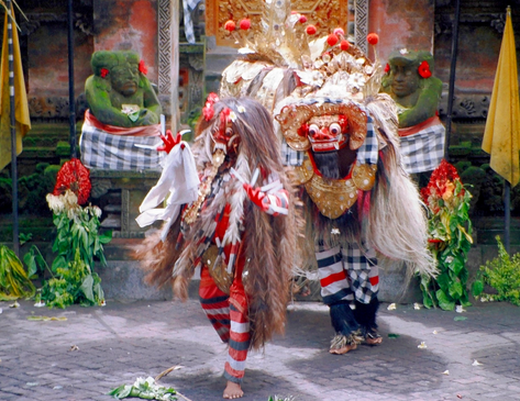 Tari Barong Barongan