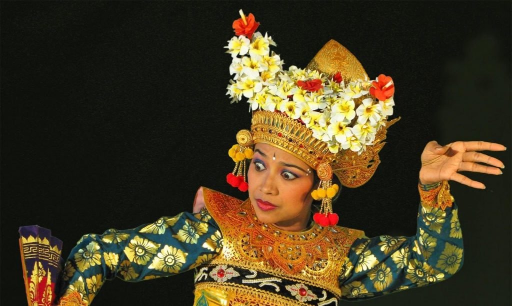 Tari tunggal dari bali