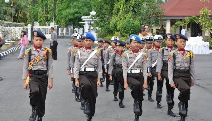 Puisi tentang polisi cilik